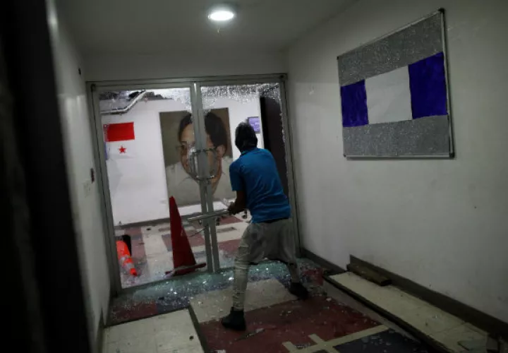Durante una aparición en la anfiteatro del Palacio de las Garzas (sede de la presidencia de Panamá) el mandatario explicó que el grupo de extranjeros detenidos por la policía durante los disturbios había ciudadanos de varias nacionalidades.