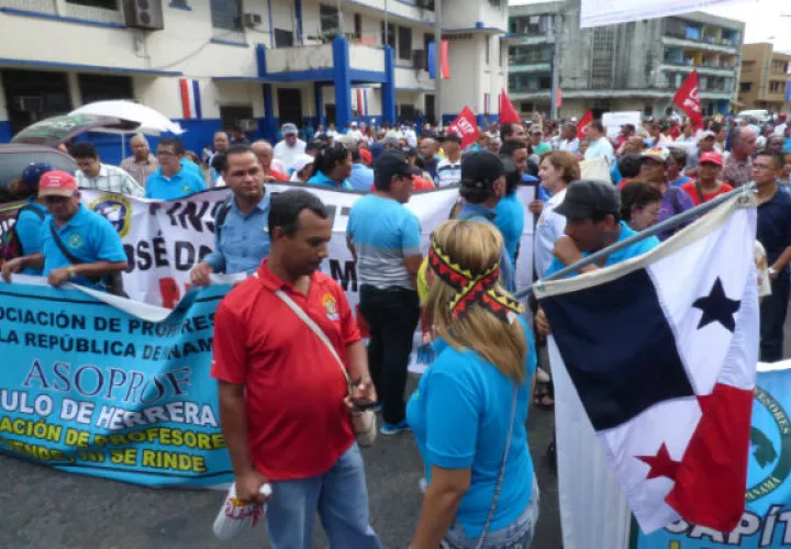 Con el monto aprobado serán 29 mil los docentes beneficiados. Foto: Panamá América.