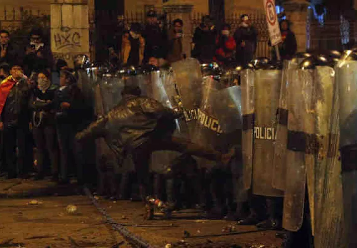 Las protestas en Bolivia denuncian un presunto fraude en las elecciones nacionales . Foto/EFE