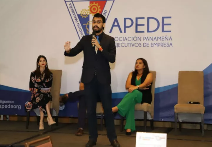  Especialistas ofrecieron cuáles son los retos y oportunidades que le deparan al mercado laboral en un futuro cercano.