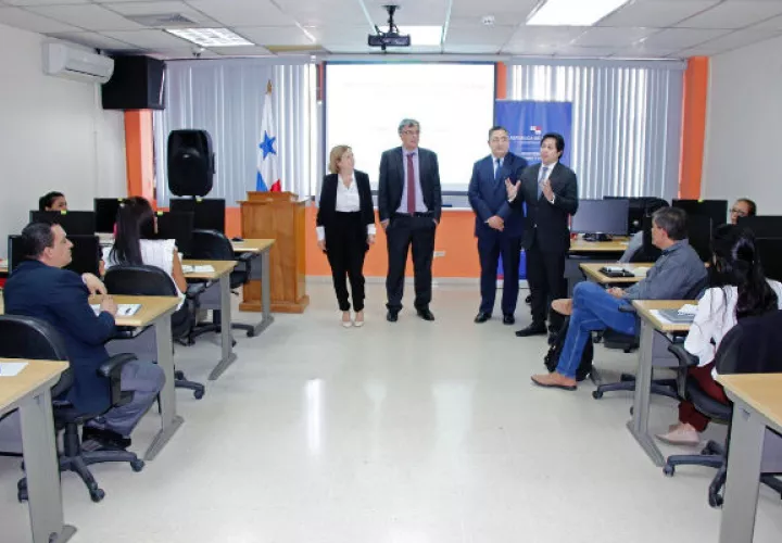 El director de la DGI, Publio De Gracia expresó “buscamos saber cómo estamos para determinar hacia dónde ir".