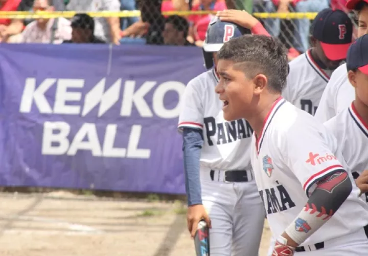 Jugadores de Panamá festejan. Foto:Fedebeis