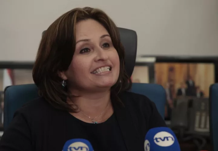 La procuradora Kenia Porcell ha sido denunciada por sus malas actuaciones, no solo contra Ricardo Martinelli sino contra otras personas.