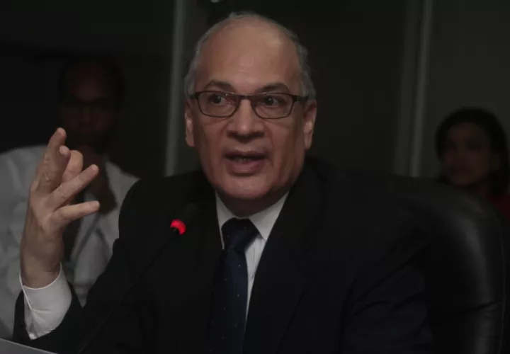 Desde el año 2015, Rigoberto González ha archivado 23 denuncias contra la procuradora Kenia  Porcell.  Víctor Arosemena