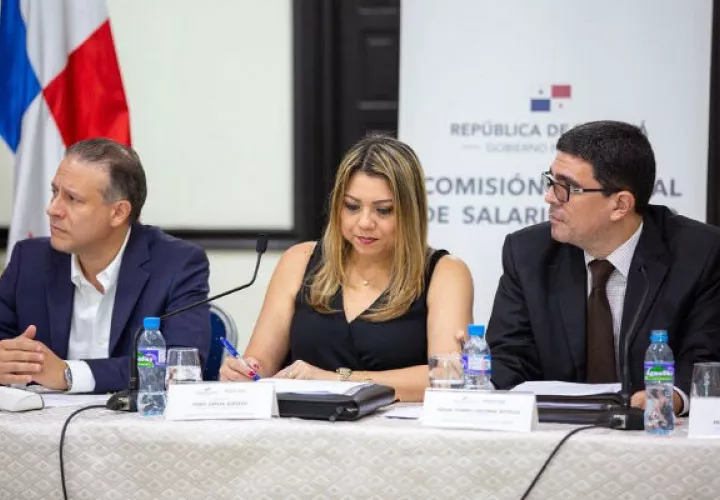 Las ponencias técnicas sobre el salario mínimo durarán un mes. Foto/Mitradel