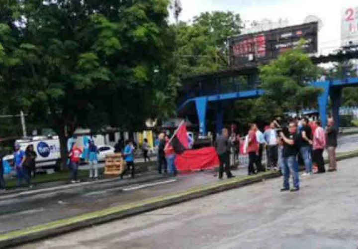 Ciudad paralizada por reformas constitucionales. Foto/Redes
