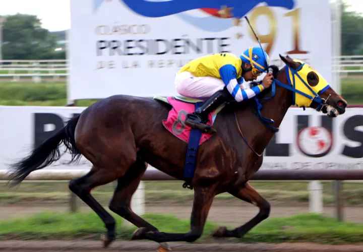 Alta Jerarquía con José Luis 'El Pumita? Rodríguez se impone.