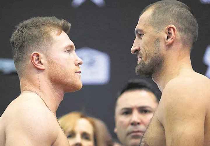 Canelo ganó por KO la pelea.