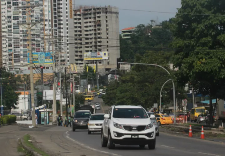 Autoridades buscan ampliar de cuatro a seis carriles en la vía Ricardo J. Alfaro/Archivo