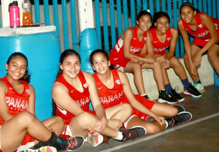 El equipo panameño entrenó en la cancha del Instituto Italiano Enrico Fermi. Foto Anayansi Gamez