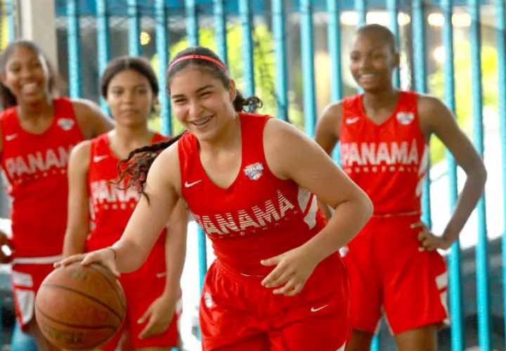 El equipo panameño entrenó en la cancha del Instituto Italiano Enrico Fermi. Foto Anayansi Gamez