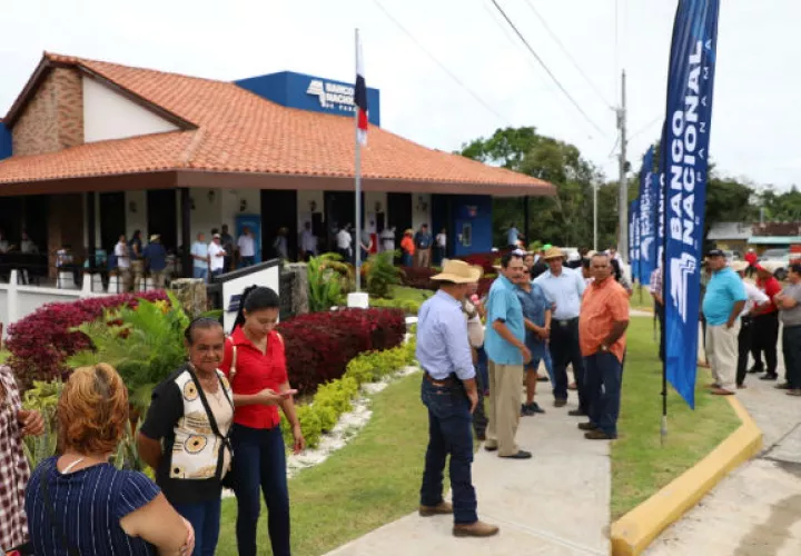 La nueva sede del Banco Nacional en Herrera, facilitará los pagos que reciben los beneficiarios de los programas sociales.