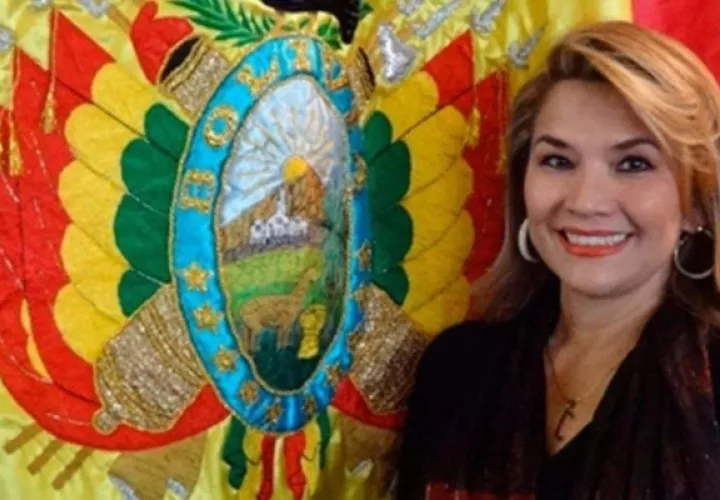 Jeanine Áñez  de 52 años, ha sido senadora de oposición por la región amazónica de Beni desde 2010, denunciado la inexistencia de una "democracia plena" en el país. FOTO/TWITTER