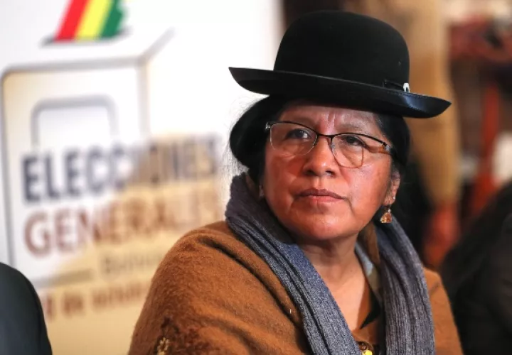 María Choque Quispe presentó su renuncia "irrevocable", y dijo que lo hace para someterse a "cualquier investigación", luego de un informe de la OEA que señala "presuntos hechos irregulares" en las elecciones del 20 de octubre. FOTO/EFE