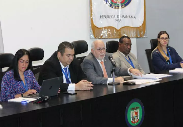 Los jueces de paz se hicieron presentes para aportar sus experiencias.