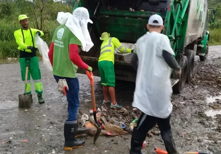 Por mes, en el este se dejan de recoger 3,000 toneladas de basura ante la falta de un centro. Foto de la AAUD