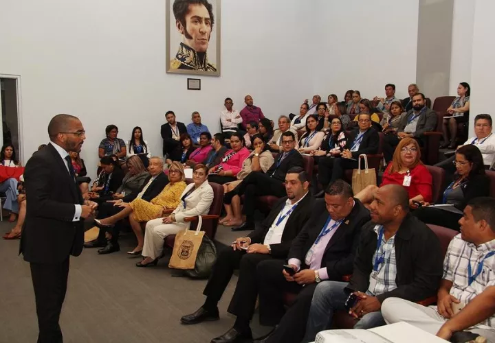 Actualmente los diputados están en receso hasta el 2 de enero de 2020. Foto: Asamblea Nacional.