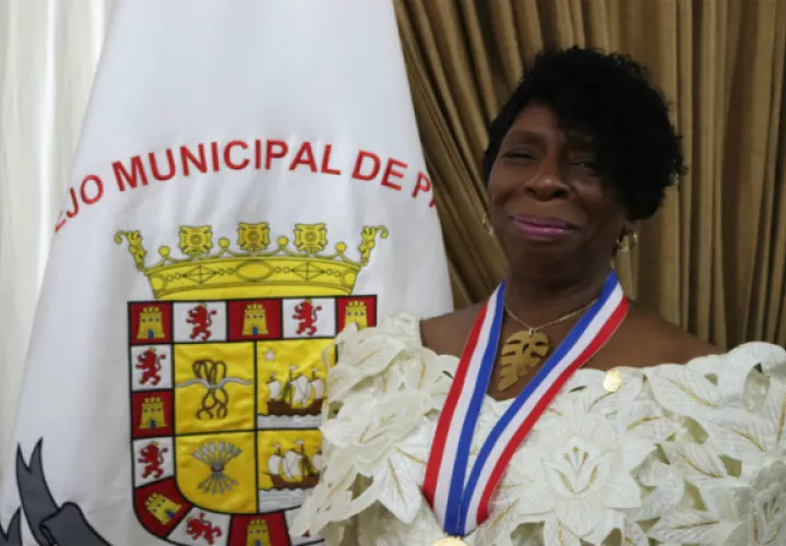 Alina Mapp Reid lleva 45 años dedicada a la educación panameña./Cortesía