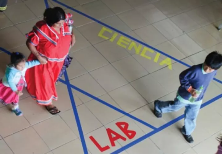 "Estudio Nuboso: Entrelazando arte, ciencia y comunidad".