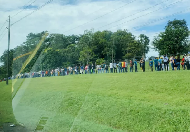 Los interesados en asistir a la feria de empleo deben llevar su hoja de vida y récord policivo. Foto/@iamivancito08