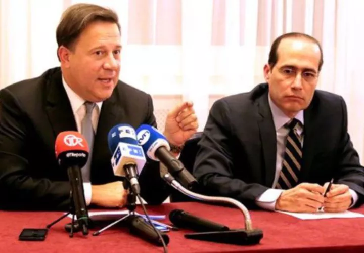 Juan Carlos Varela junto al exemabajdor de Panamá en Italia, Fernando Berguido.