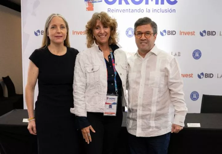 Irene Hofman de Arias, CEO BID Lab junto a Pituka Ortega Heilbron, Directora General de la Fundación IFF Panamá y Luis Alberto Moreno, Presidente del Banco Interamericano de Desarrollo. Foto: IFF Panamá