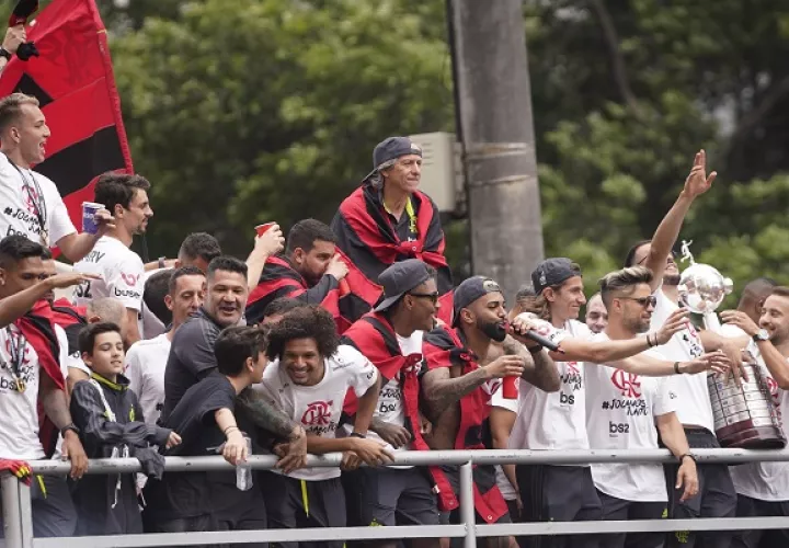 Los fanáticos enloquecieron.