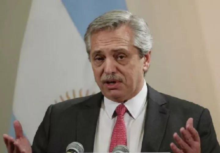 El presidente electo recordó que la economía lleva dos años "paralizada", van "7 u 8 meses" consecutivos de caída de la industria. Foto: EFE.