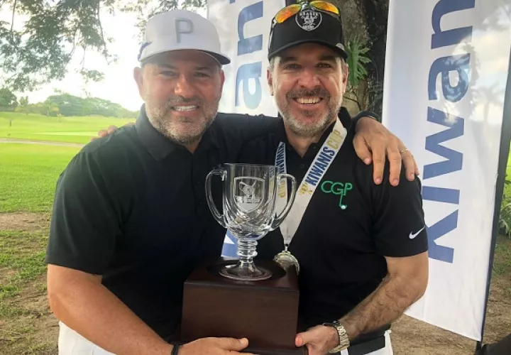 Jean Ducruet y Juan Pousa, capitanes del Brader.