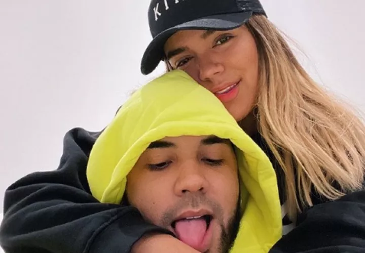 Anuel AA y Karol G.