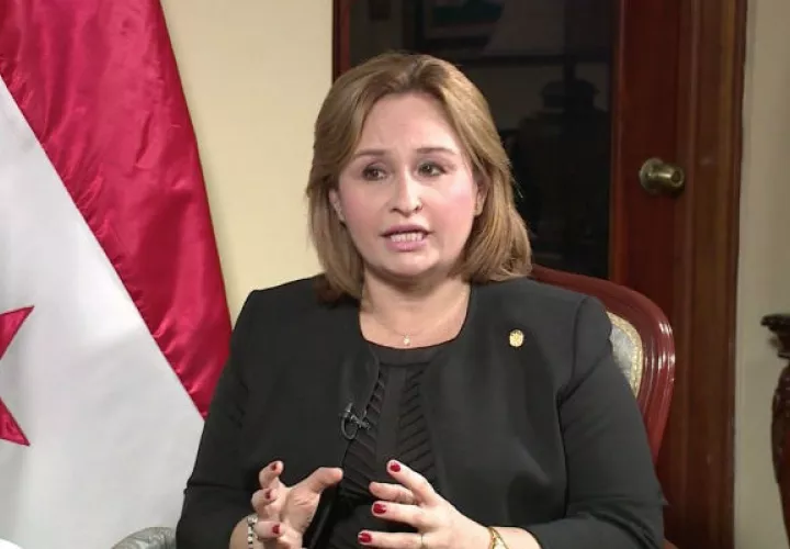 Kenia Porcell fue designada por el expresidente Juan Carlos Varela y es acusada de mantener un contubernio con el exmandatario para perseguir a rivales políticos. Foto. Panamá América.