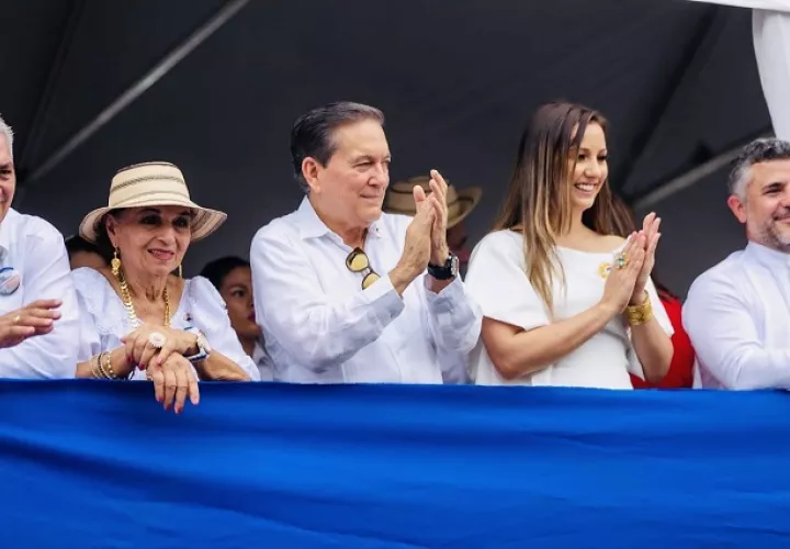 Laurentino Cortizo emitió su llamado en los actos protocolares del 28 de noviembre en La Chorrera. Foto: Cortesía