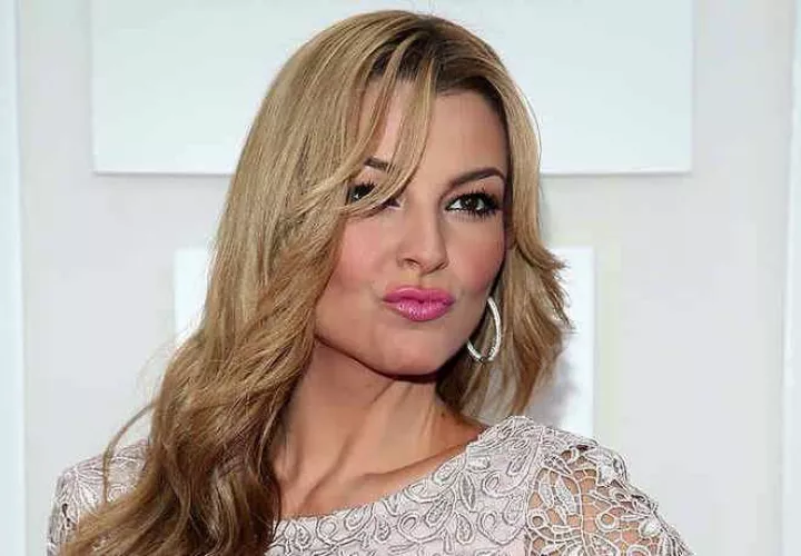 Marjorie de Sousa y Julián Gil han ventilado sus problemas en los medios de comunicación. 