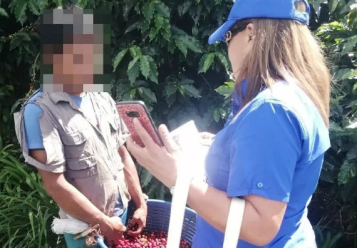  Los operativos se realizaron por parte de funcionarios del Departamento de Inspección de Menores. Foto: Mayra Madrid. 