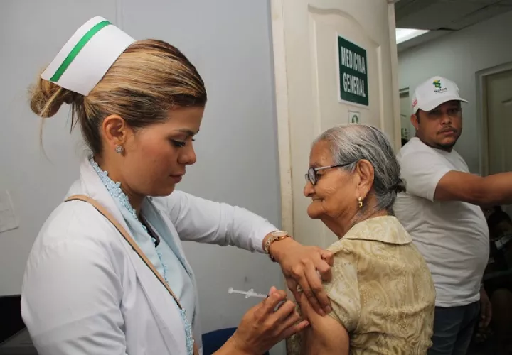 El Ministerio de Salud aplicará unas 200 mil vacunas contra el neumococo.