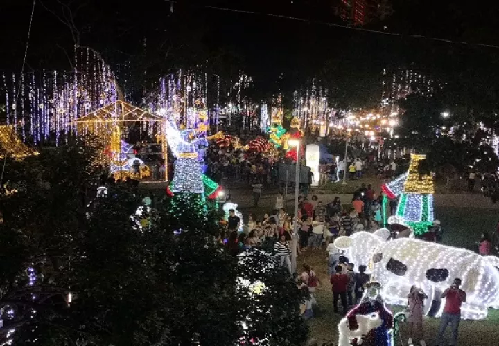 Según la Alcaldía de Panamá se decorarán 22 parques en todo el distrito capital. Foto: Panamá América.