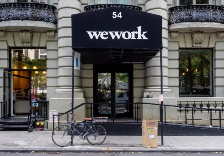 WeWork, una empresa que renta espacios de oficina compartidos, se valúa en unos $7000 millones, una cifra que está a años luz de los $47 mil millones con los que la empresa fue valuada en enero. Foto: WeWork.
