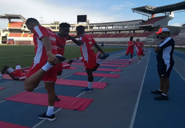 Jugadores panameños en los entrenamientos. Foto:@Fepafut