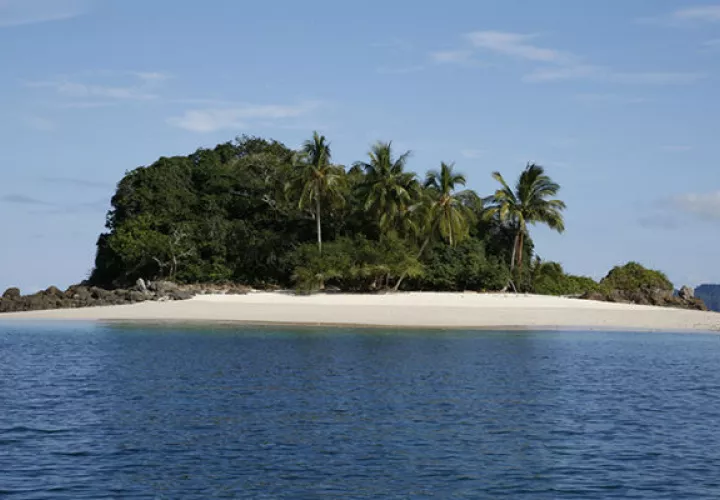 El Parque Nacional Coiba está ubicado en la provincia de Veraguas, en los distritos de Montijo, Las Palmas y Soná. 