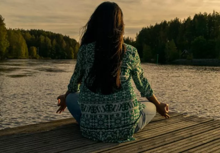 Luego de atravesar una relación larga y que esta llegue a su fin, un gran reto es aprender a estar solo y no caer en una relación solo por temor a la soledad.