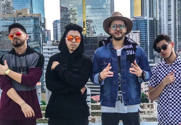 Superbanda y Víctor Muñoz.