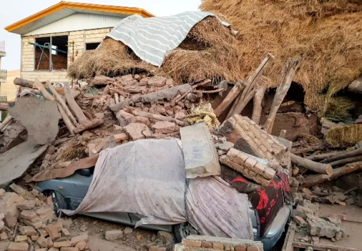 La comarca más afectada fue la de Mianeh, donde se registraron cinco de las víctimas mortales, la mitad de los heridos y varias poblaciones fueron evacuadas. FOTO/AP