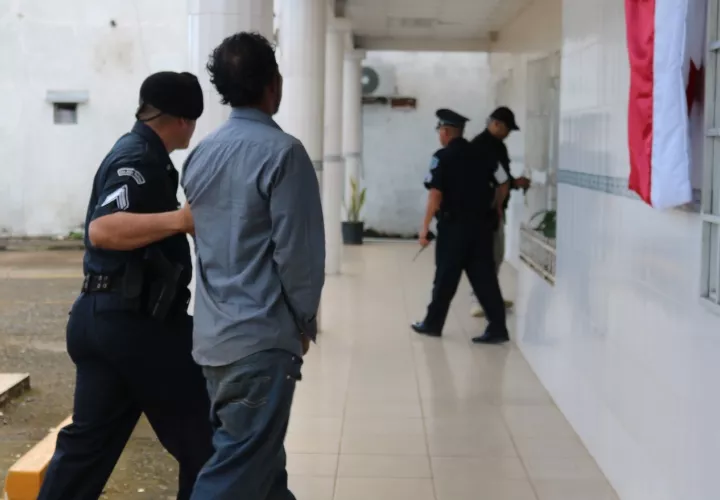 Un juez de Garantías ordenó la detención preventiva de Gavino Paz, de 33 años, residente en Tocumen y presunto culpable del triple homicidio registrado en Soná.