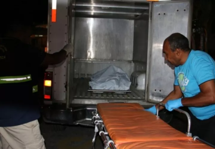 Se pudo conocer que la persona fue trasladada al hospital Dionisio Arrocha en Puerto Armuelles donde a su llegada los médicos de turno dictaminaron que no tenía signos vitales. Foto: Mayra Madrid