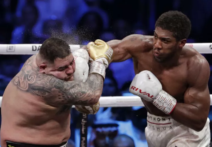 Anthony Joshua castiga al mexicano Andy Ruiz Foto AP
