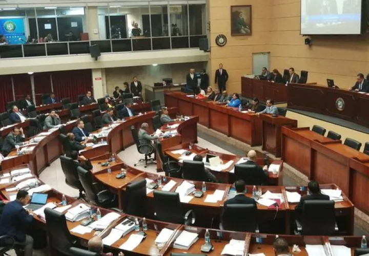 La Asamblea Nacional debe ratificar tres magistrados principales y seis suplentes. Foto: Panamá América.