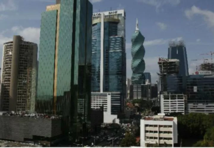 Entre los objetivos de la Superintendencia de Bancos está velar porque se mantenga la liquidez y eficiencia del sistema bancario. Foto: Archivo.