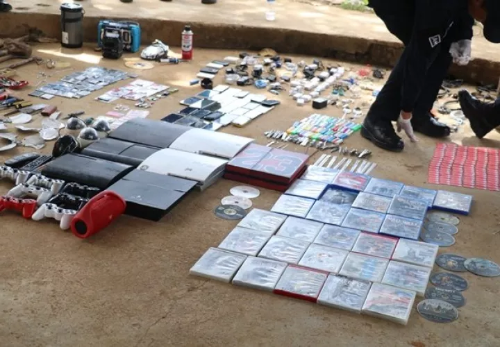 Esta es la tercera requisa que se realiza en La Joyita tras la reyerta donde fallecieron 15 reclusos. Foto: Policía Nacional.