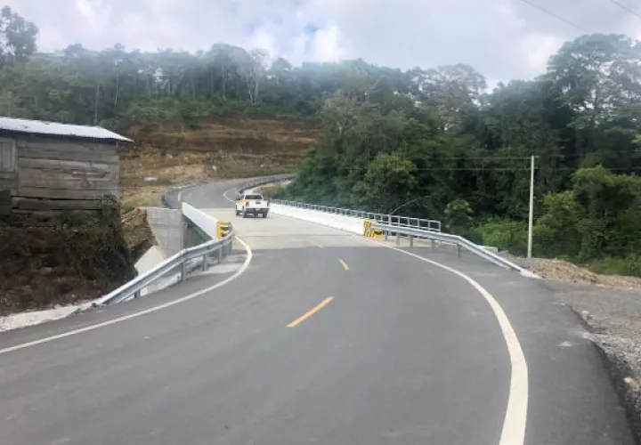 Proyectos carreteros ya presentan avances.