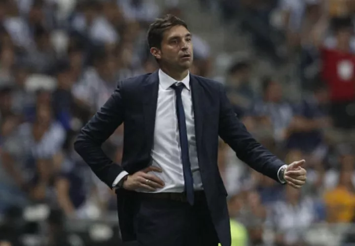 Diego Alonso venía de dirigir a los Rayados de Monterrey. Foto AP